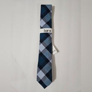bar III tie